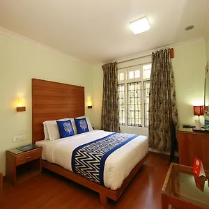 Sn 2* Munnar